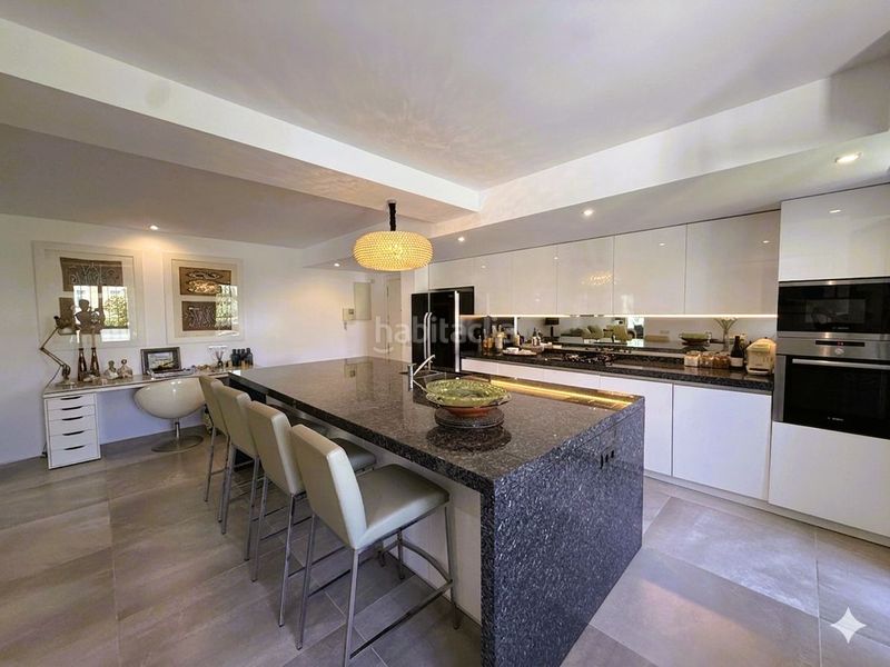 Foto e3270fc1-a608-4bfa-9e80-436a777cf575. Apartament amb aparcament piscina a Marina Botafoc-Talamanca Ibiza