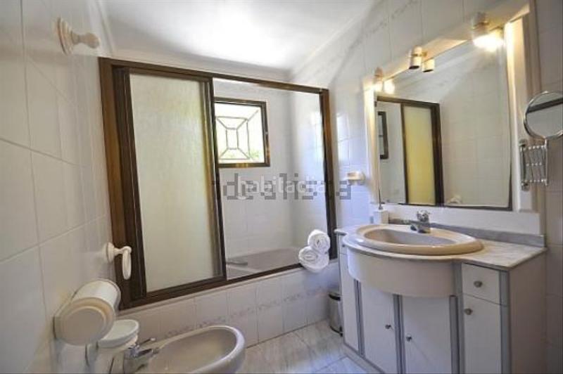 Foto 6f76ef1e-968d-4613-bbe7-c921469bf22f. Casa adossada amb calefacció aparcament piscina a Calvià