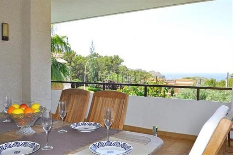 Foto be4941d9-7b43-40ce-ac88-175672b68235. Casa adossada amb calefacció aparcament piscina a Calvià