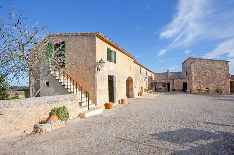 Foto dbbfdfea-ac2d-4690-bef2-7a5b7d06bef5. Masia amb calefacció aparcament piscina a Ariany