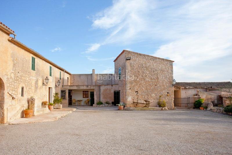 Foto f1a26f7a-1dc3-43cc-95ac-dc6fc8a2446d. Masia amb calefacció aparcament piscina a Ariany