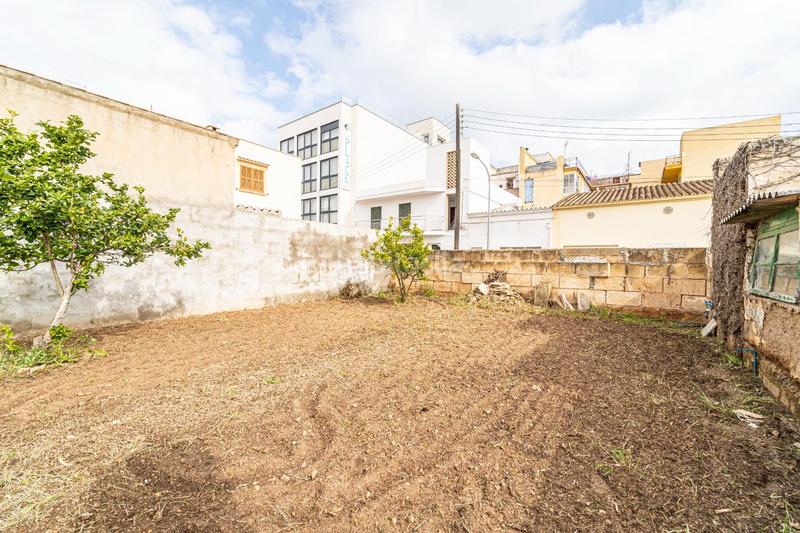 Foto 4bd859e5-e7e2-4e2e-9ae7-44ef67a6f1dd. Terreno residencial solar de 466m2 con dos plantas bajas de techo libre en Capdepera