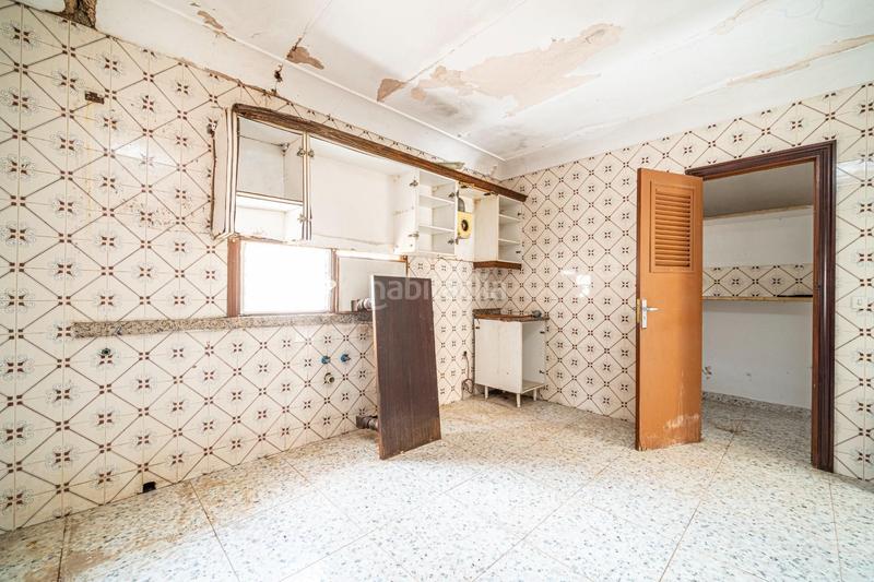 Foto b10b1bd3-3418-4031-bbf7-0c521eda484b. Terreno residencial solar de 466m2 con dos plantas bajas de techo libre en Capdepera