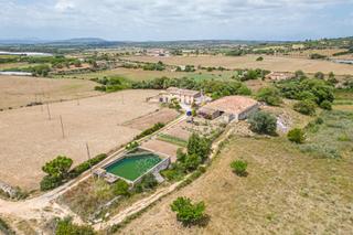 Mas à Manacor Centre. Suelo rústico de 49.643 m2 con casa antigua para reformar