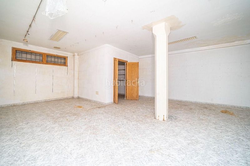 Foto 6e31266a-b2f5-4964-bc1f-3fe7b7abbbf6. Nave industrial edificio en Porreres