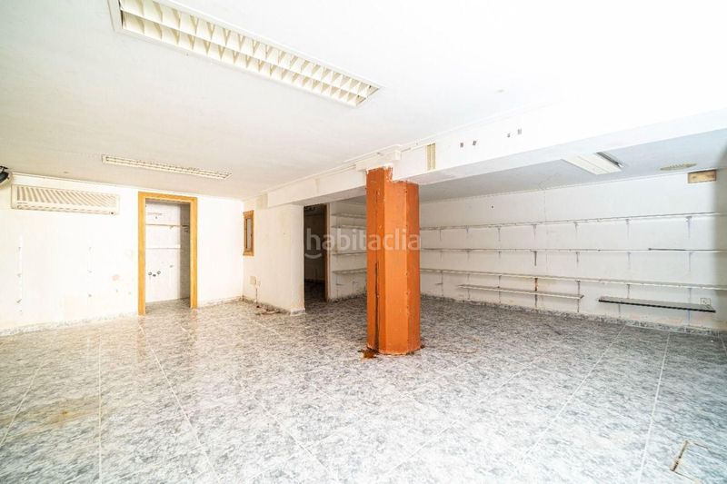 Foto e60a2952-b4d4-4347-b5e6-8f75572bd057. Nave industrial edificio en Porreres