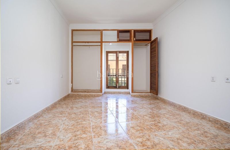 Foto f154f30a-7036-4687-8d42-bdd19ec37fe2. Nave industrial edificio en Porreres