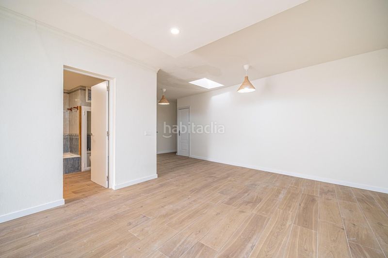 Foto f8ea501d-17a2-4364-9585-971a2da5f043. Nave industrial edificio en Porreres