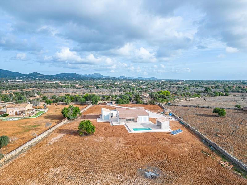 Foto 7b12dd2a-8374-4b31-916a-2c74a4d232f3. Xalet amb calefacció aparcament piscina a Cala d´Or Santanyí