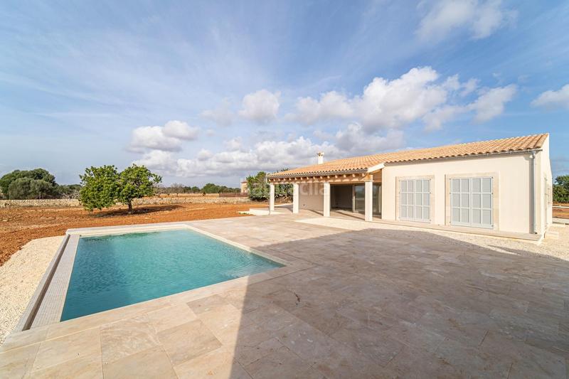 Foto a583ac44-28c8-4ccf-ac76-f00e85e67f04. Xalet amb calefacció aparcament piscina a Cala d´Or Santanyí