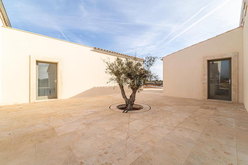 Foto ed8e9dc5-891c-4748-85a3-4cecff35da95. Xalet amb calefacció aparcament piscina a Cala d´Or Santanyí