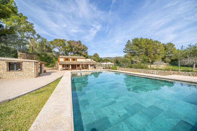 Foto 1f3b8252-99d5-430a-8c23-f7c43296a72b. Chalet mit heizung pool in Calvià poble Calvià