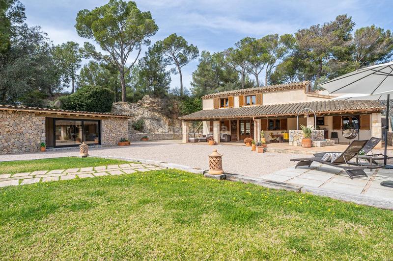 Foto 5c13ba3e-d59b-4c1b-a2f4-cb1e83a8a5c1. Chalet mit heizung pool in Calvià poble Calvià