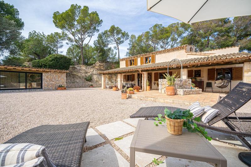 Foto f6160f27-53ae-4f24-976e-fd873e3e8fa4. Chalet mit heizung pool in Calvià poble Calvià