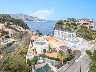 Chalet à Cala Ratjada. Chalet con vistas a cala agulla