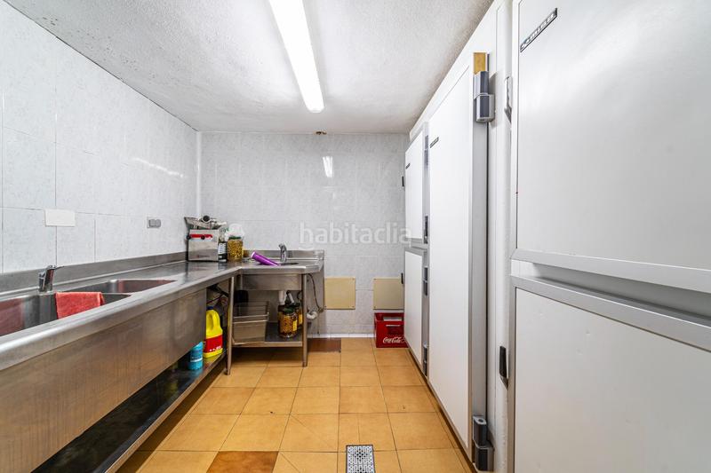 Foto 292b32f7-dad7-4c74-88b4-53eaaf7f2e9c. Traspàs local comercial amb calefacció a Maria de la Salut