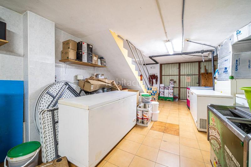 Foto 9414dfe7-231f-4654-a6c2-4b58232b3bc4. Traspàs local comercial amb calefacció a Maria de la Salut