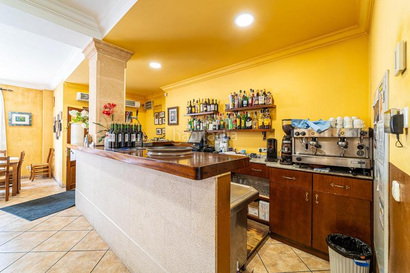 Foto d1d5b42b-b7bb-40c7-8623-fe3ea4ef5b8e. Traspàs local comercial amb calefacció a Maria de la Salut