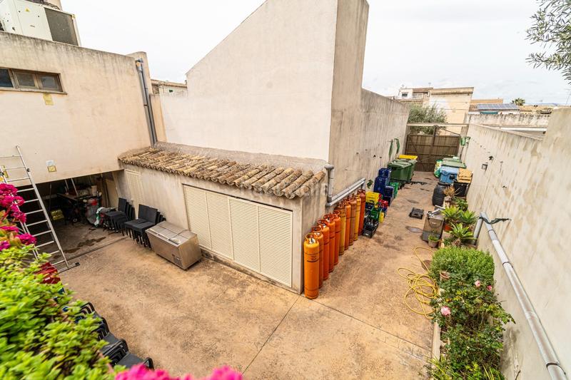 Foto db5ad08a-63ff-4a92-9bbd-a94afbf10de2. Trapasso locale commerciale con riscaldamento in Maria de la Salut