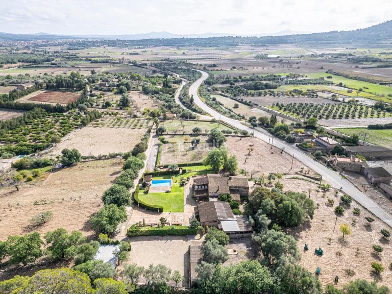 Foto 195bd02b-0a98-4580-807e-34e02a285adf. Bauernhof mit kamin parking pool in Petra