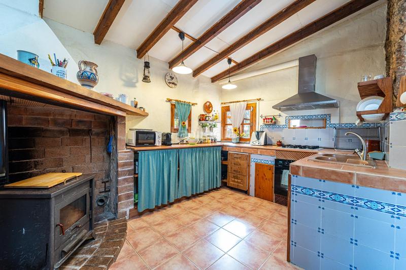 Foto 7df97db7-e7d1-43c0-8164-a967b48986f6. Bauernhof mit kamin parking pool in Petra