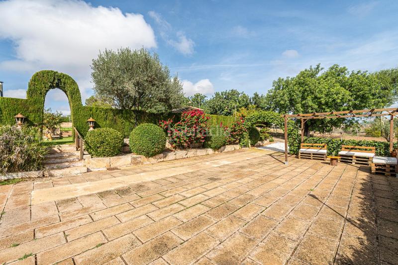 Foto 80c49dad-d625-4ffe-864d-dbd6feedf8d4. Bauernhof mit kamin parking pool in Petra