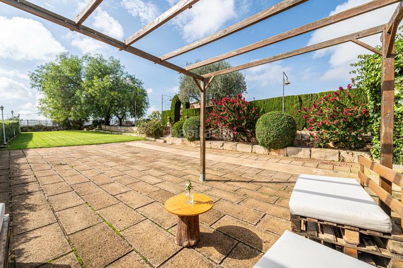 Foto e8dd2792-22f6-4b8e-a55b-435ec47a0cd6. Bauernhof mit kamin parking pool in Petra