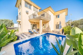 Chalet in Ciudad Jardín. Chalet unifamiliar con piscina en ciudad jardin