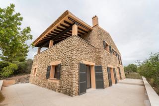 Maison à Sant Llorenç des Cardassar. Casa de piedra de 192m2 a estrenar en las montañas de sant llore