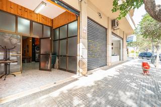 Business premise in Carrer de josep garcias 6. Local comercial en son gotleu