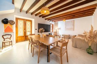 Casa a Carrer de la caritat 1. Casa estilo mallorqun de 3 habitaciones