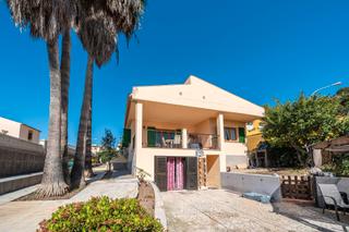 Xalet a Carrer olivera 6. Chalet independiente con 7 habitaciones en paguera