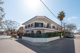 Chalet à S´Illot-Cala Morlanda. Chalet en s'illot de dos plantas cerca del mar en mallorca