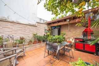 House  Carrer d'en trobat. Casa de pueblo con terraza, patio y cinco habitaciones en inca