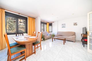 Flat in Sant Jaume. Segundo piso exterior con ascensor en el centro de palma