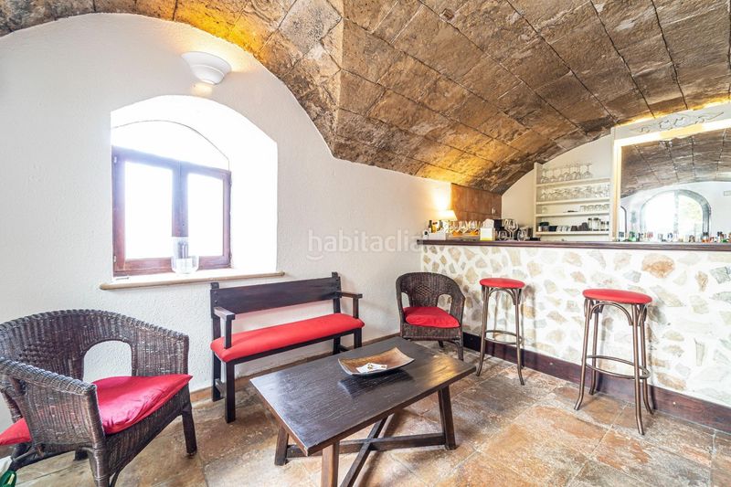 Foto 032104b5-bc52-4ab5-a8b6-4f1f3655ebb5. Local comercial amb calefacció a Capdepera poble Capdepera