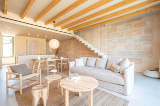 Chalet à Ariany. Chalet adosado de obra nueva con acabados de lujo en el casco hi