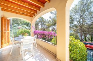 Xalet  Carrer estepa. Chalet pareado con piscina, jardn y garaje en cas catala