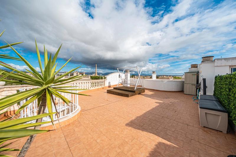 Foto ad9f252b-4cfd-4082-b539-6fa373e1f14a. Penthouse in carrer del cardenal rossell 20 in Ciudad Jardín Palma de Mallorca