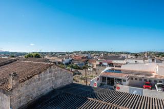 Casa adossada a Carrer molins 20. Adosado de tres habitaciones con garaje en sant llorenç