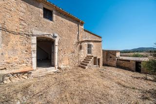 House in Manacor Centre. Finca rustica con mucho potencial en zona tranquila