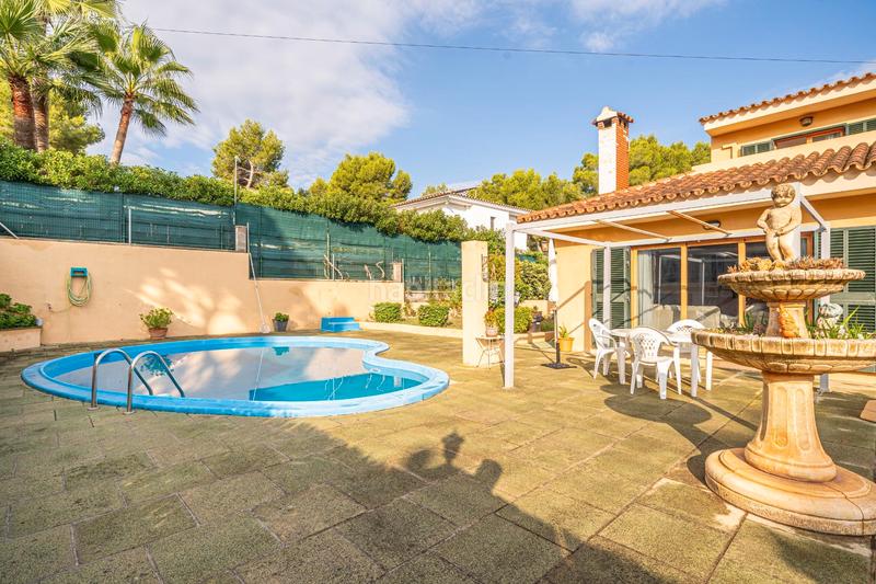 Foto 2826af70-3ddb-464c-939f-c487e8421f27. Chalet in Costa de la Calma Calvià