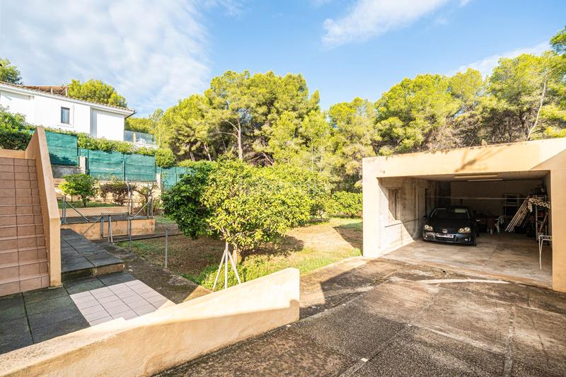 Foto 45c635b8-7d3b-4d0e-a8f5-d2064a15a72b. Chalet in Costa de la Calma Calvià