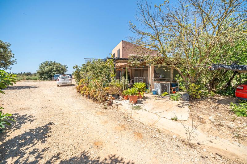 Foto a6255a94-415b-4f49-8aa0-ea3d96746392. Masia a carrer major 18 a Búger