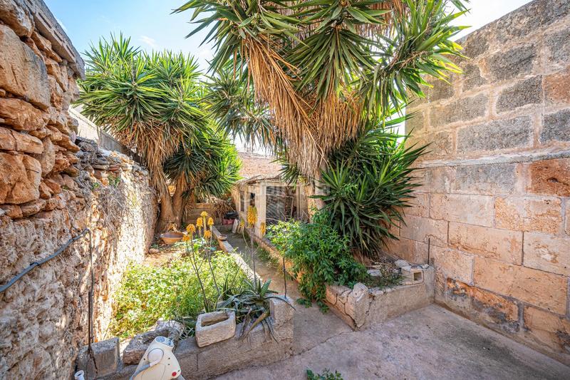 Foto 8a17e104-e9bc-43a8-a281-c695406285fc. Piso  y local en Santanyí poble Santanyí