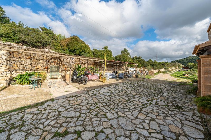 Foto 5ca8a6d8-b19d-4748-84bf-f71d77196f6a. Masia a Manacor centre Manacor