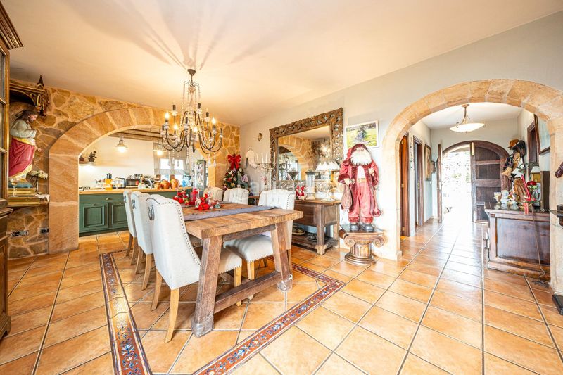 Foto a08e5705-a99f-496e-9521-16080bd10392. Masia a Manacor centre Manacor