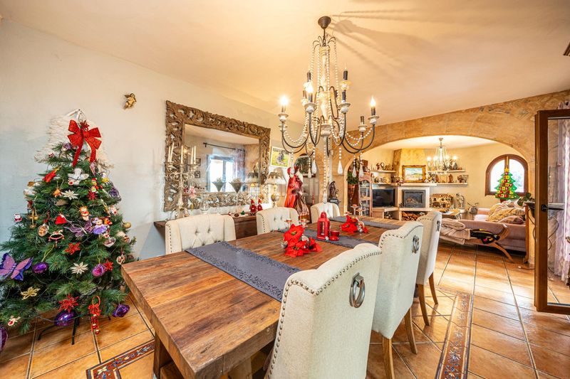 Foto e9bd885d-eb80-4afa-bde9-ab7172061e12. Masia a Manacor centre Manacor