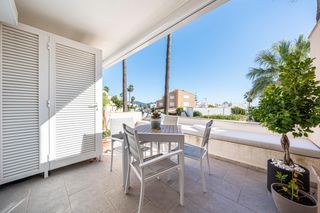 Pis a Sant Lloren� des Cardassar. Piso en cala millor