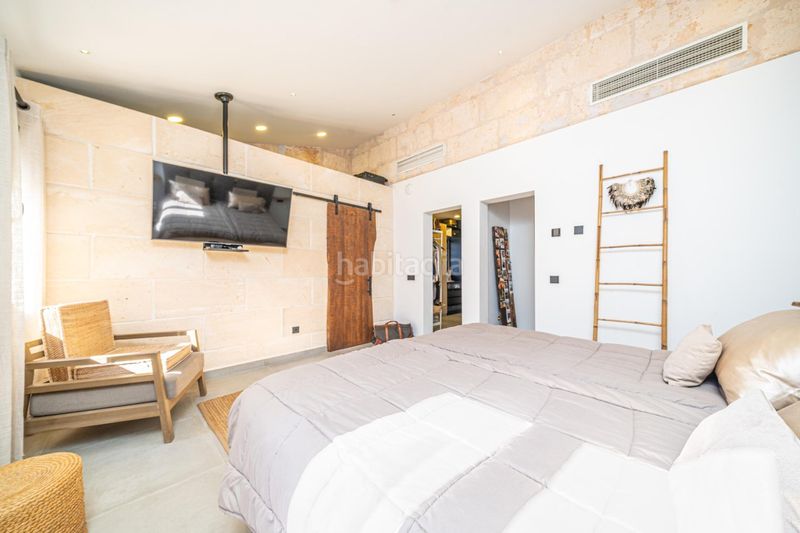 Foto 0811efe6-44a0-402b-97cb-d11792a98e8c. Chalet excepcional propiedad mediterránea con 4 viviendas independientes a pocos pasos del puerto de Cala Figuera en Santanyí